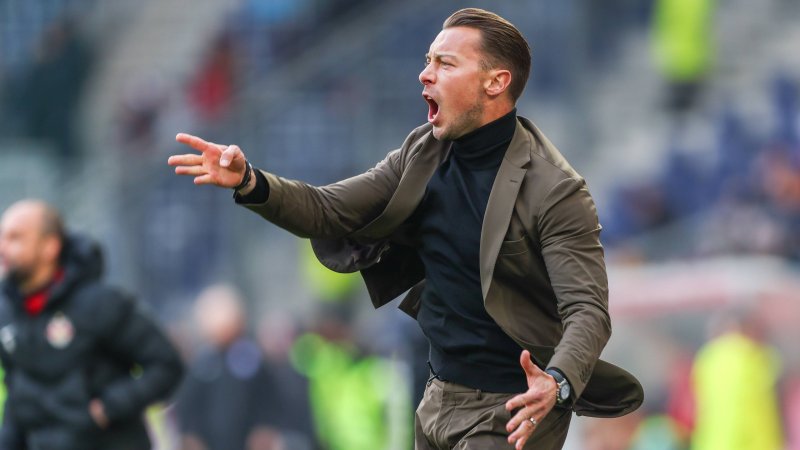 Ex-Salzburg coach rejects Saudi offer - Club wants to keep him