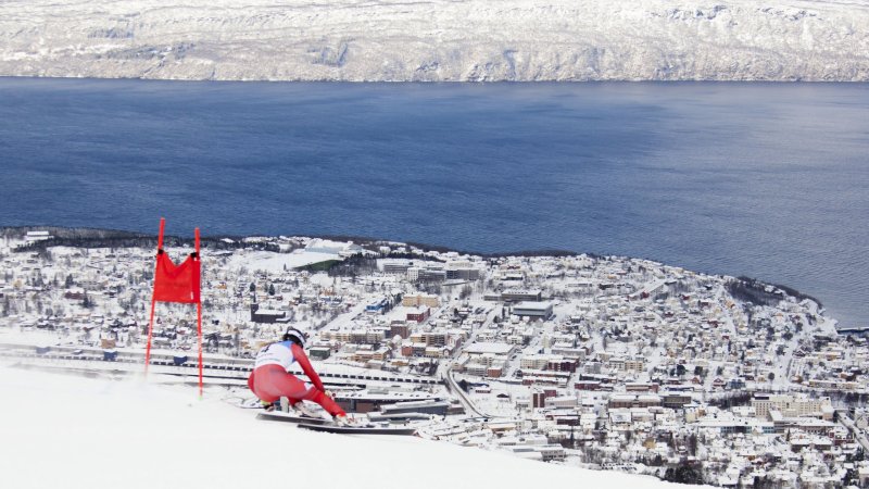 World Cup Host Cancels Women's Races: FIS Seeks Replacement