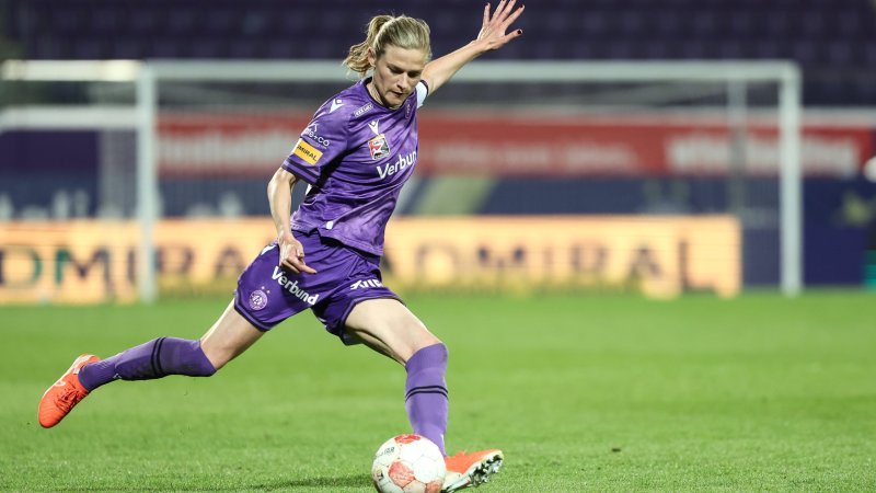 Double-winning captain Wenninger stays on board with Austria
