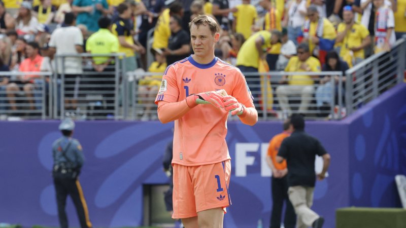 Neuer takes no blame after "thankless situation"