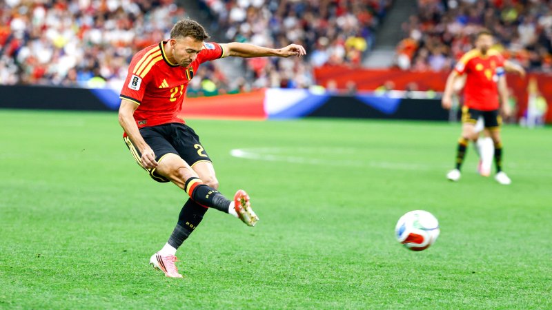 World Cup Today: Round of 16 Belgium - Senegal