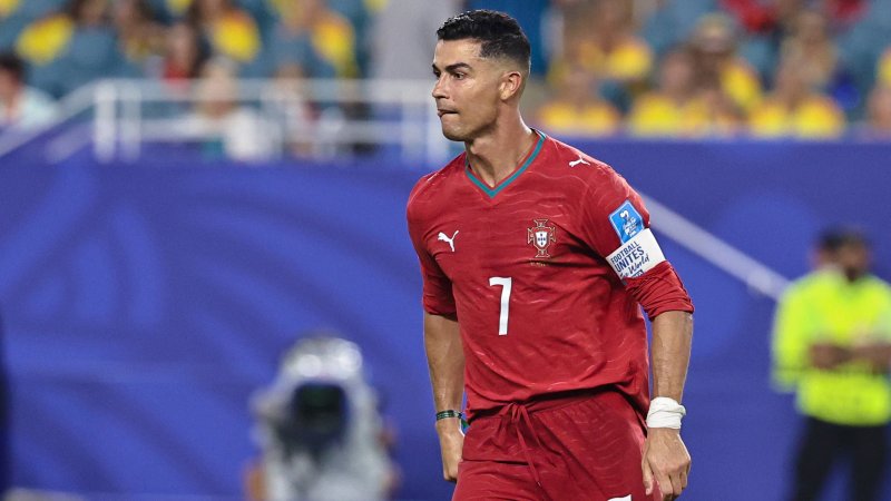 World Cup LIVE: Round of 32 Portugal - Croatia