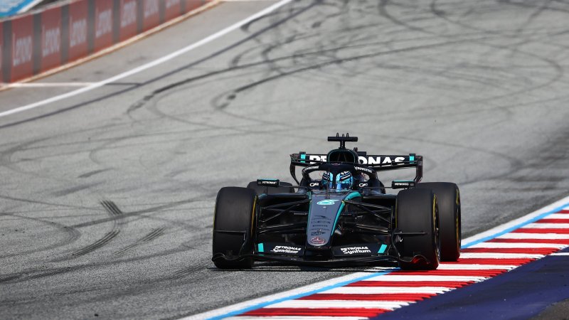 Formula 1 LIVE: Qualifying in Silverstone
