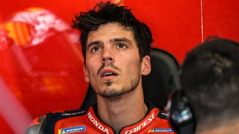 Honda Splits with Former World Champion