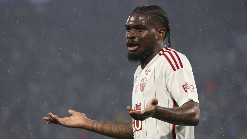 Will Muslic get midfield reinforcements?