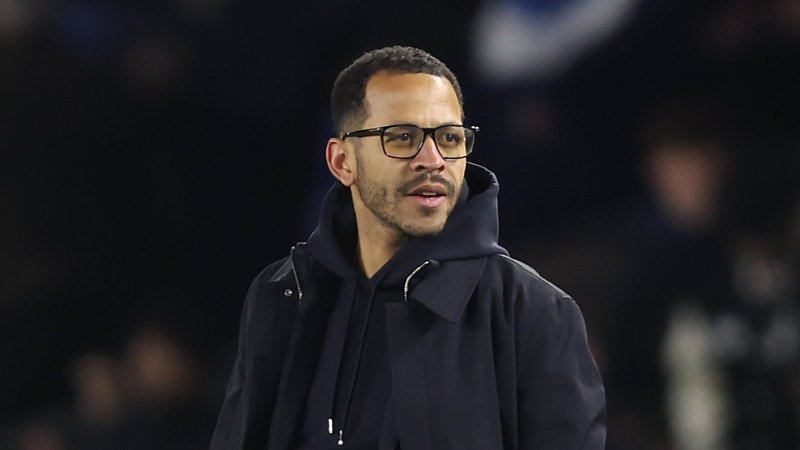 Former Chelsea Coach Takes Over at FC Paris