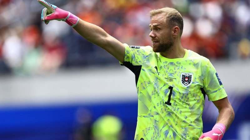 ÖFB goalkeeper Alex Schlager set for German Bundesliga move