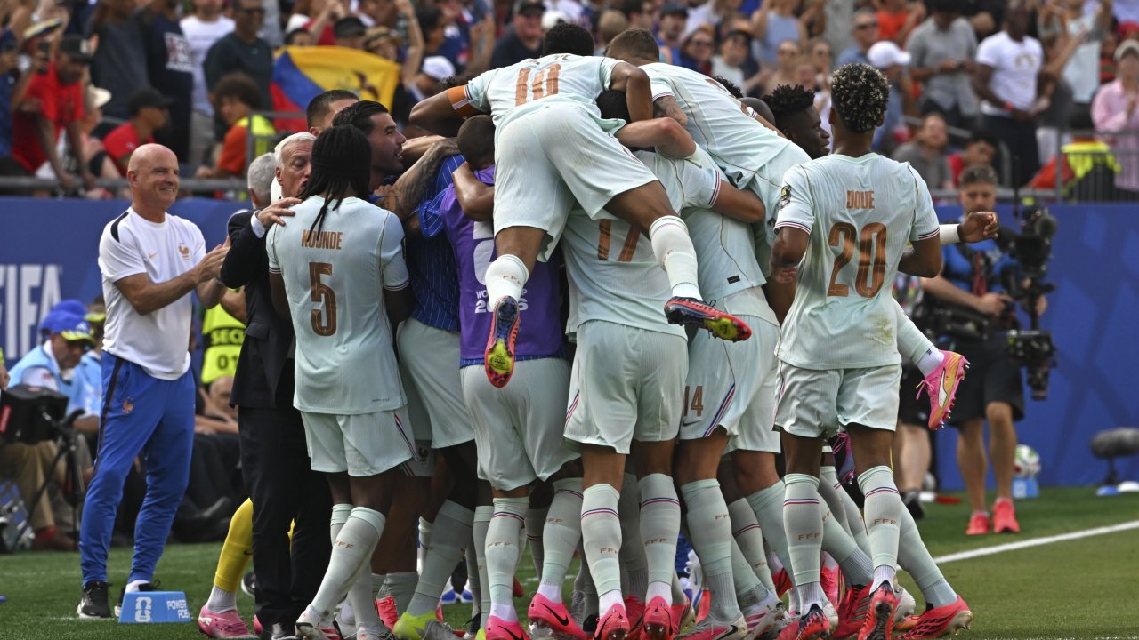 World Cup Update: France works its magic - and Klopp joins DFB for free?