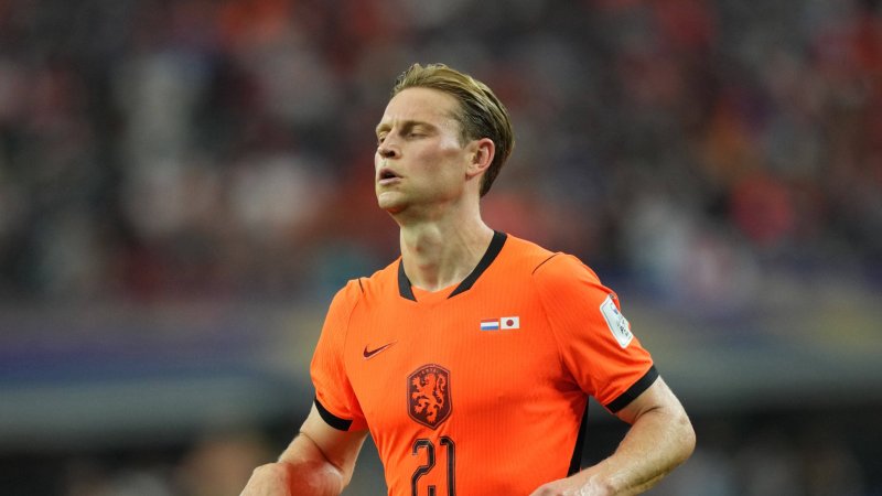 Severe knee injury? Barca fears for midfield star
