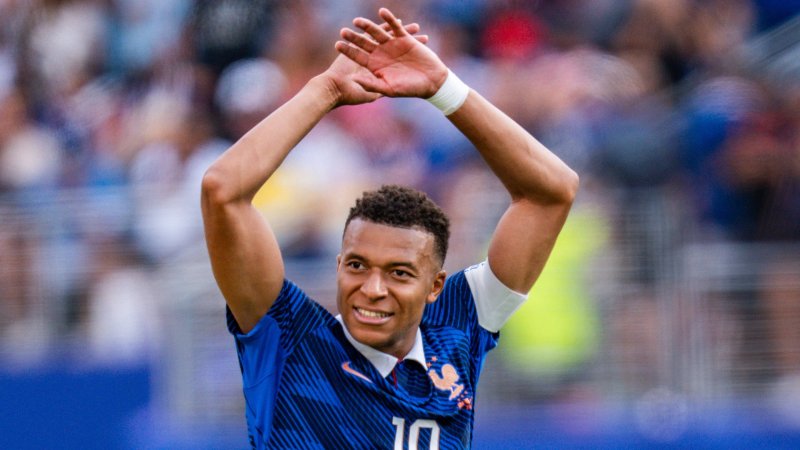 Mbappe Hopes for Ballon d'Or: "I Made History"