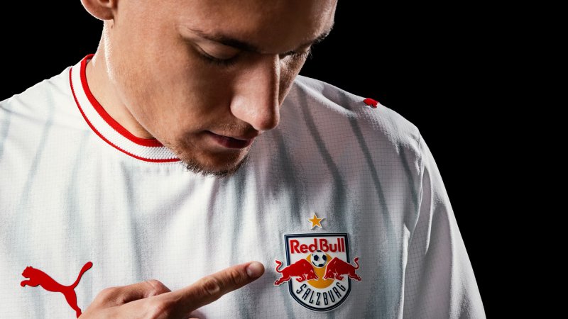Doppler Effect! This is what the new Salzburg home kit looks like