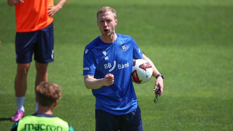 Maximilian Senft creates a first for fans in Karlsruhe training