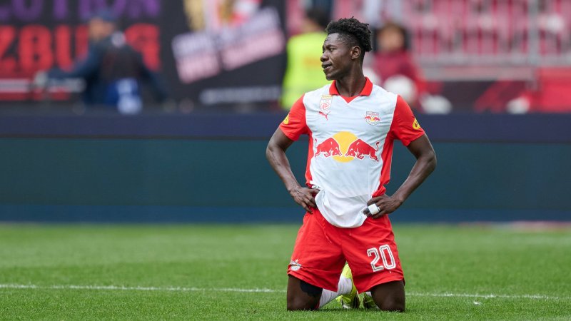 Transfer Denied: Striker to Remain with the "Bulls"