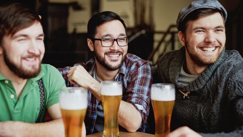 15 Ideas for a Men's Night – From Cozy to Extraordinary