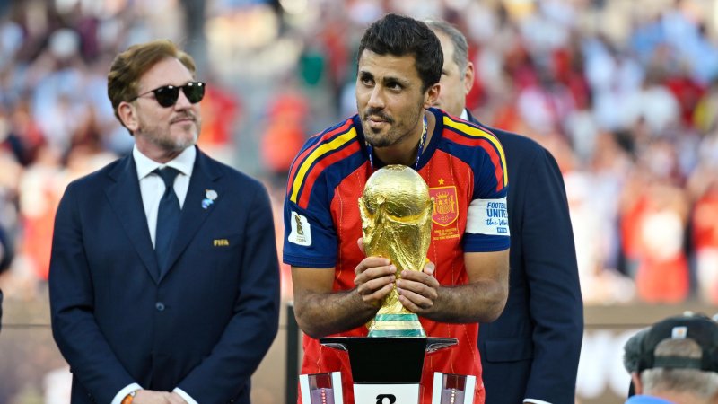 Fifth Most Expensive Over-30 Transfer! Barcelona Confirms Rodri Signing