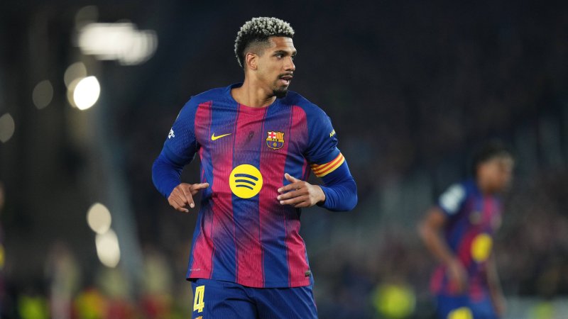 Barca captain on verge of surprise move to Premier League