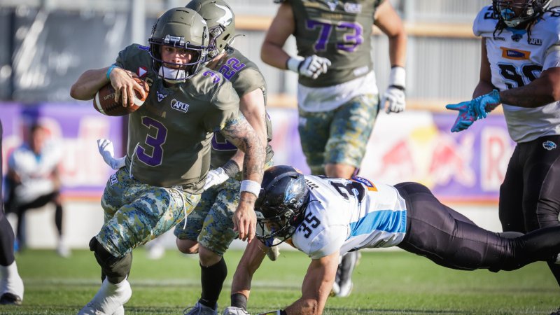 First AFLE loss! Vikings lose to Panthers