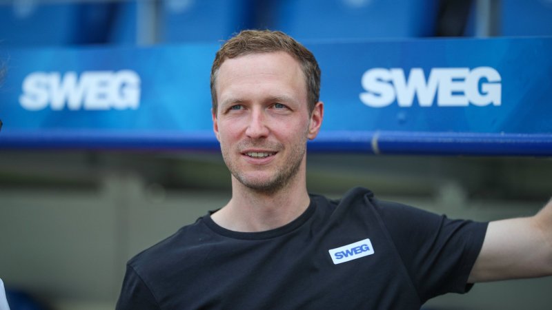 Official! Senft snatches defender from Rapid