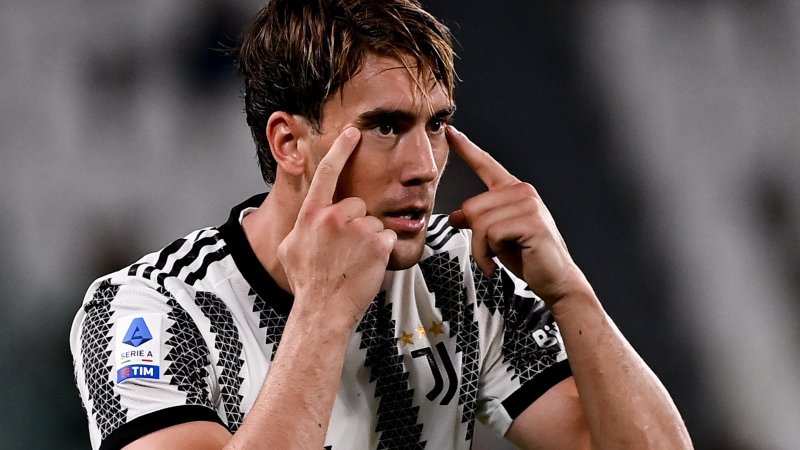 Besiktas signs ex-Juve striker