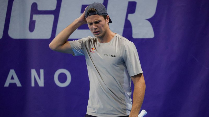 After Interruption: First-Round Loss for Schwärzler