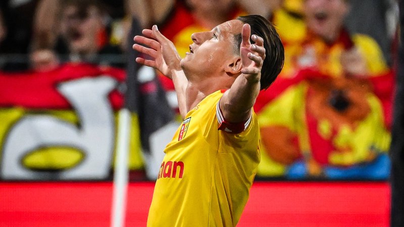 Without Baidoo: Lens shock PSG in the Supercup