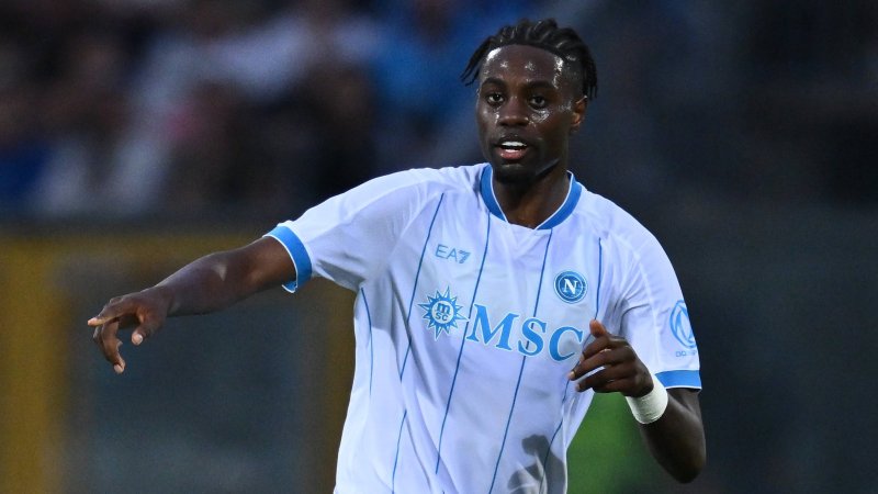 Sturm Eyes Napoli Defender