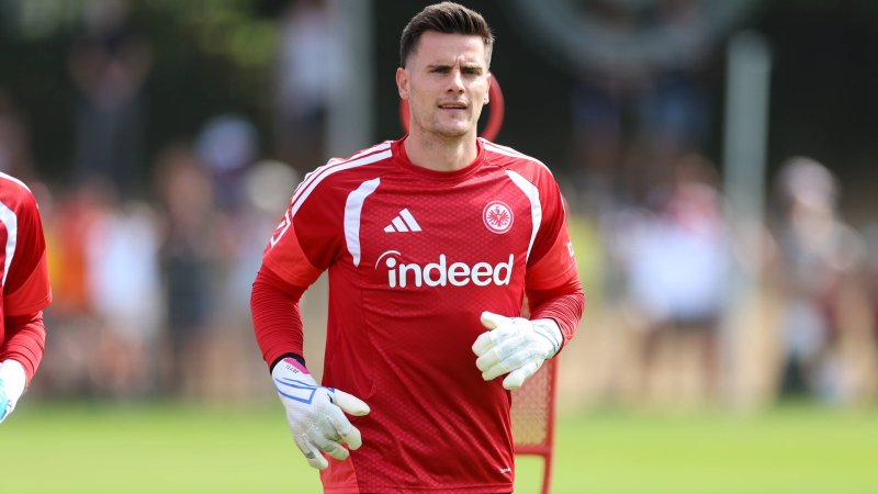 Goalkeeper Chaos in Frankfurt: Agent Denies Zetterer Move