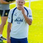 Haaland surprises with new hairstyle before season start