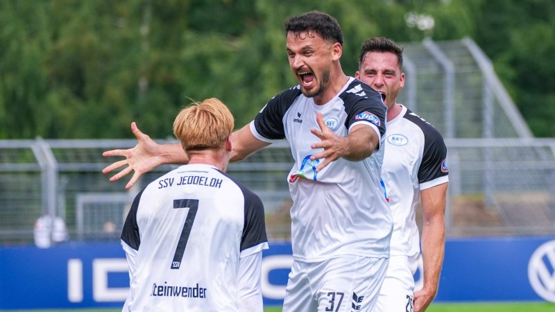DFB-Pokal Upset: Fourth-tier Side Demolishes Heidenheim