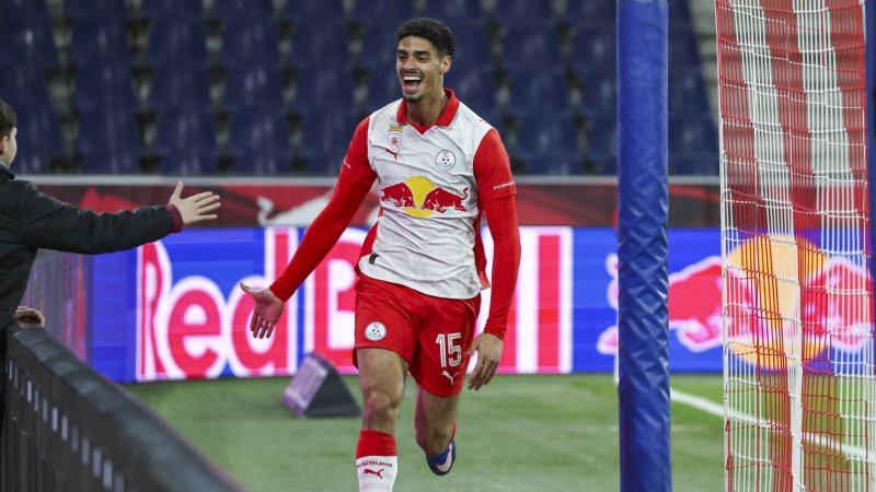Salzburg striker moves to Italy