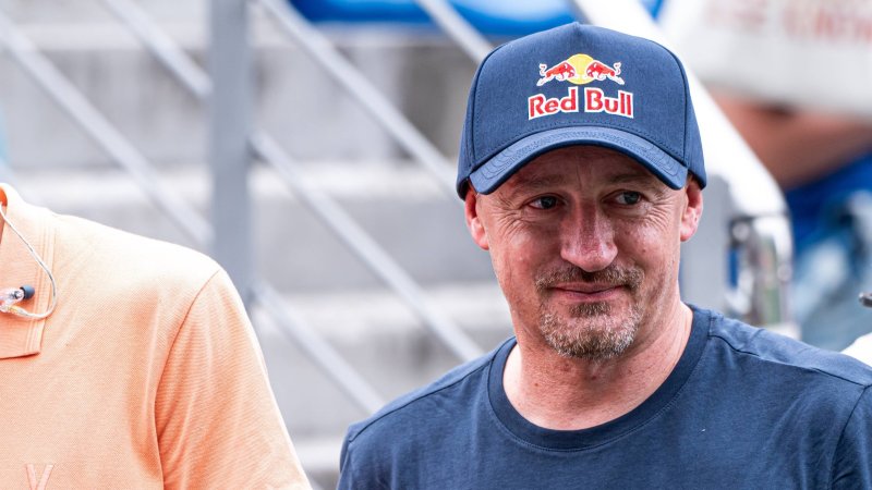 "I have big plans": Ski jumping legend faces new challenge