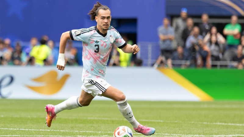 Adi Hütter lets World Cup participant go