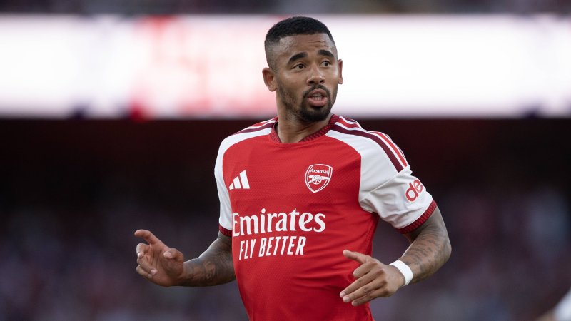 Barca reportedly lands Arsenal striker