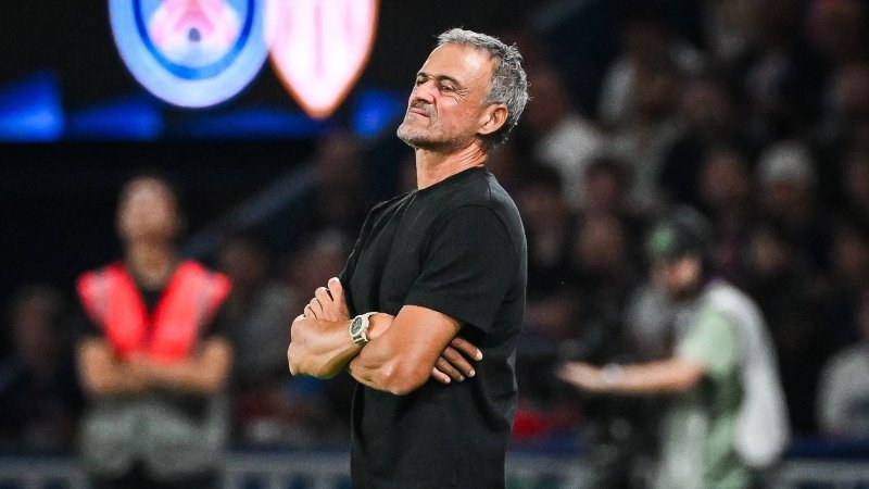 Successful coach Enrique to remain at PSG long-term!