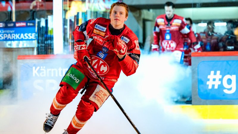 KAC brings 19-year-old Waschnig back from Canada