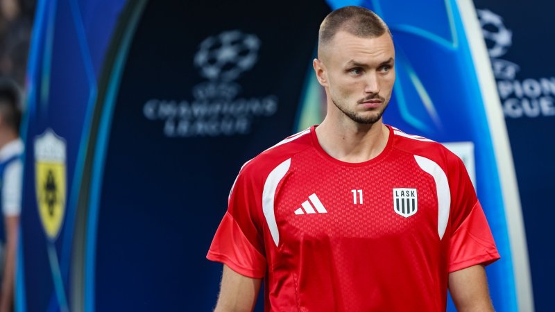 Why Kühbauer only brought Kalajdzic on late in Athens