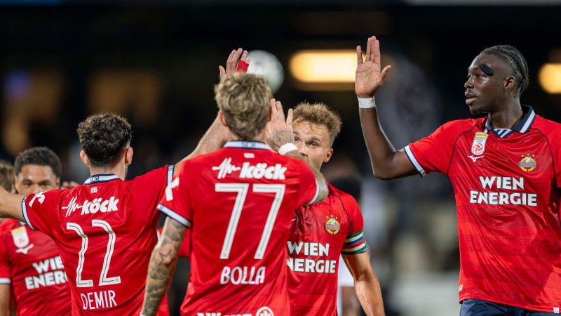 Centre-backs on target! Rapid beat WAC
