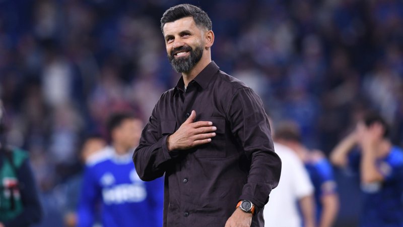 Miron Muslic pledges long-term loyalty to Schalke