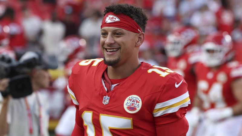 NFL: Mahomes Shines in Chiefs' Opening Win