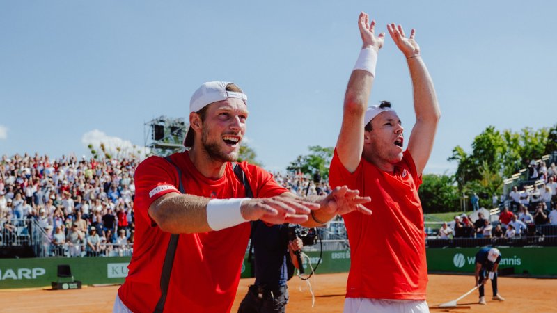 Between Jokers and the "Extinction of Doubles Players"