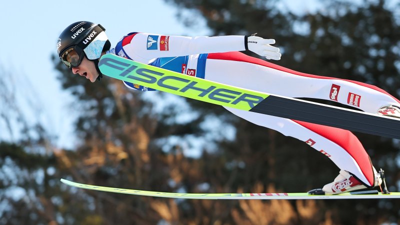 Aigner Dominates! Strong ÖSV Eagles Keep Prevc in Check
