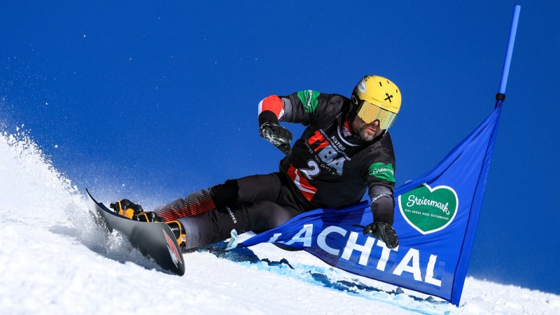 Snowboard legend announces end of career!