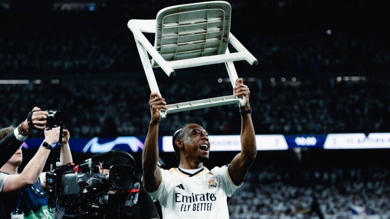 Ryanair reacts humorously to Alaba announcement