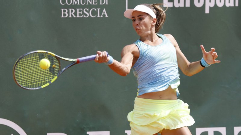 Grabher Battles into Tolentino Quarterfinals