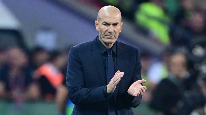 France Wins on Zidane Debut, Worries About Mbappe