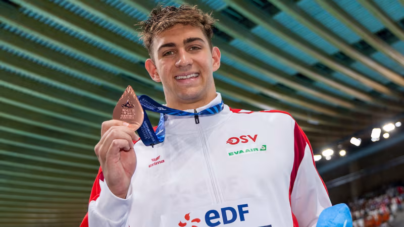 Luka Mladenovic – Swimming