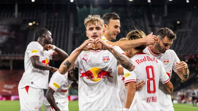 Football Dream: As a VIP with Red Bull Salzburg in the Stiegl Skybox