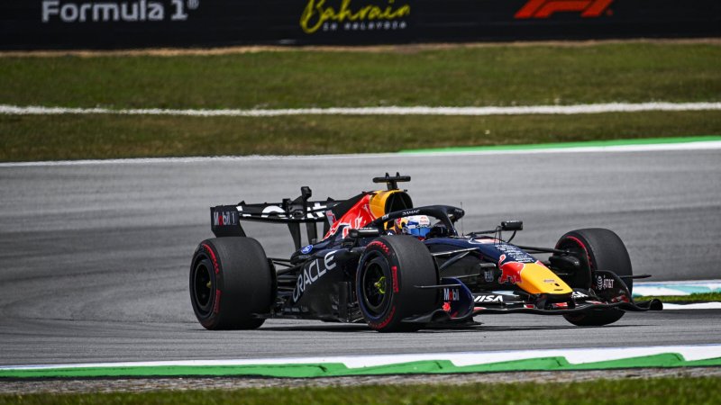 Verstappen kicks off Malaysia with a commanding fastest time