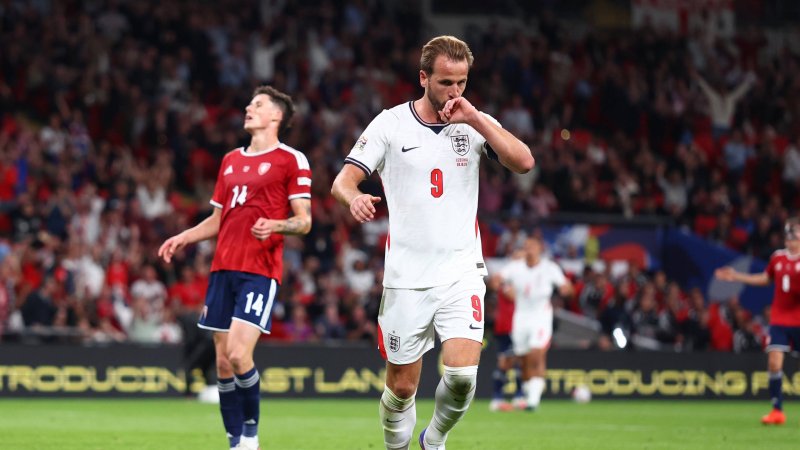New Record-Holder Kane Fires England to Another Victory