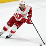 Kasper watches as Detroit loses again